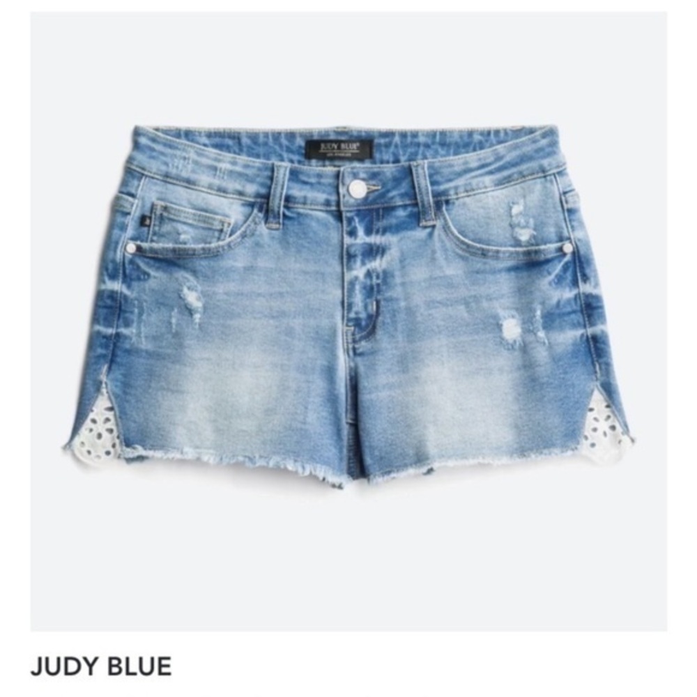 Judy Blue Mila Mid Rise Eyelet Lace Detailed Short  Distressing